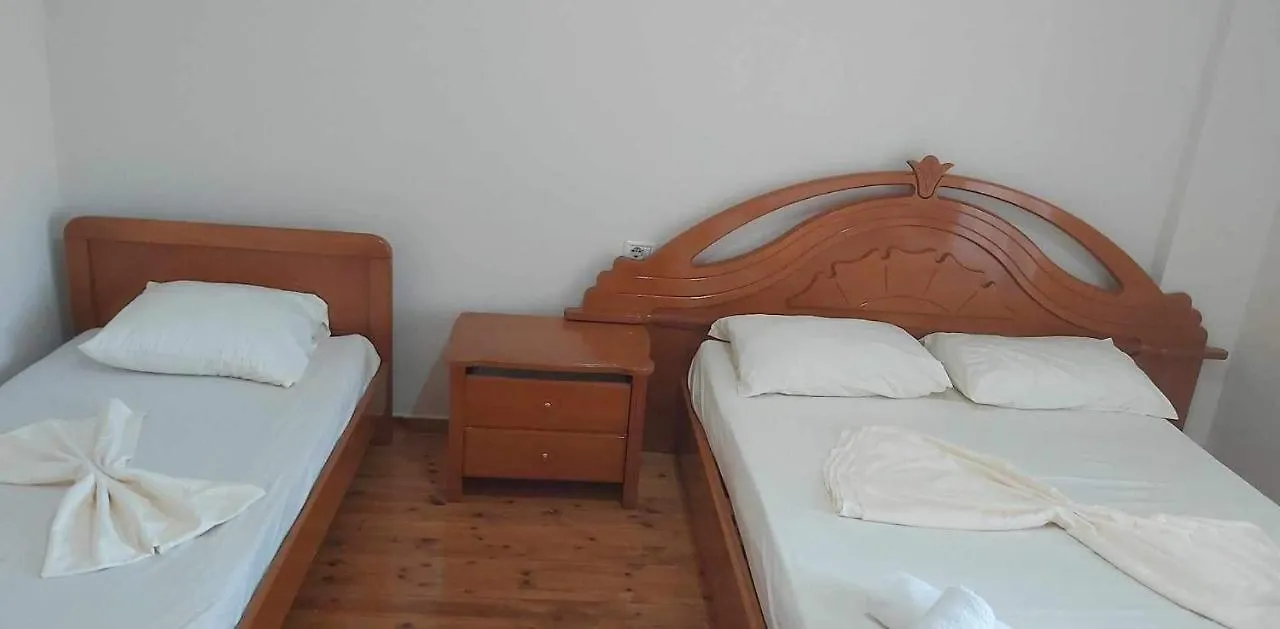 White Panorama Apartment Sarandë 0*,  Albânia
