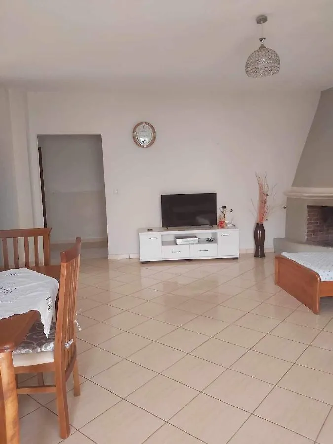 White Panorama Apartment Sarandë